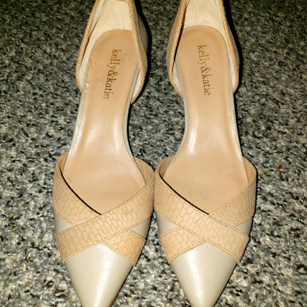 Kelly & Katie Pumps